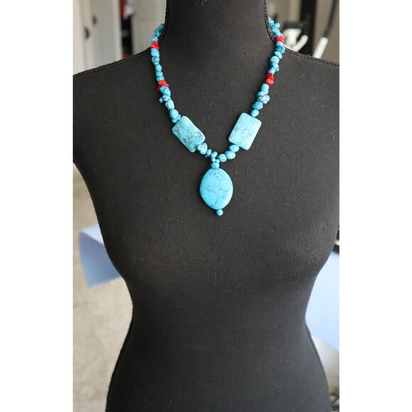 Vintage Jewelry - Vintage 90s Y2K Faux Turquoise Pebble Stone Pendant Teardrop Nugget Necklace